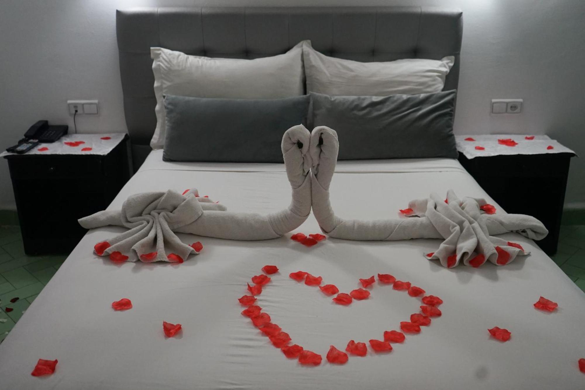 Hotel Nouzha Фес Экстерьер фото