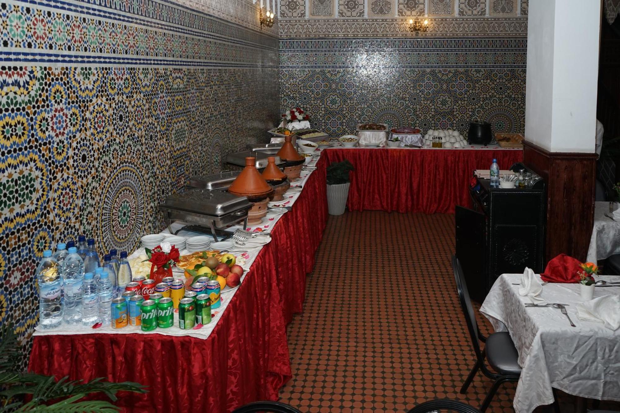 Hotel Nouzha Фес Экстерьер фото