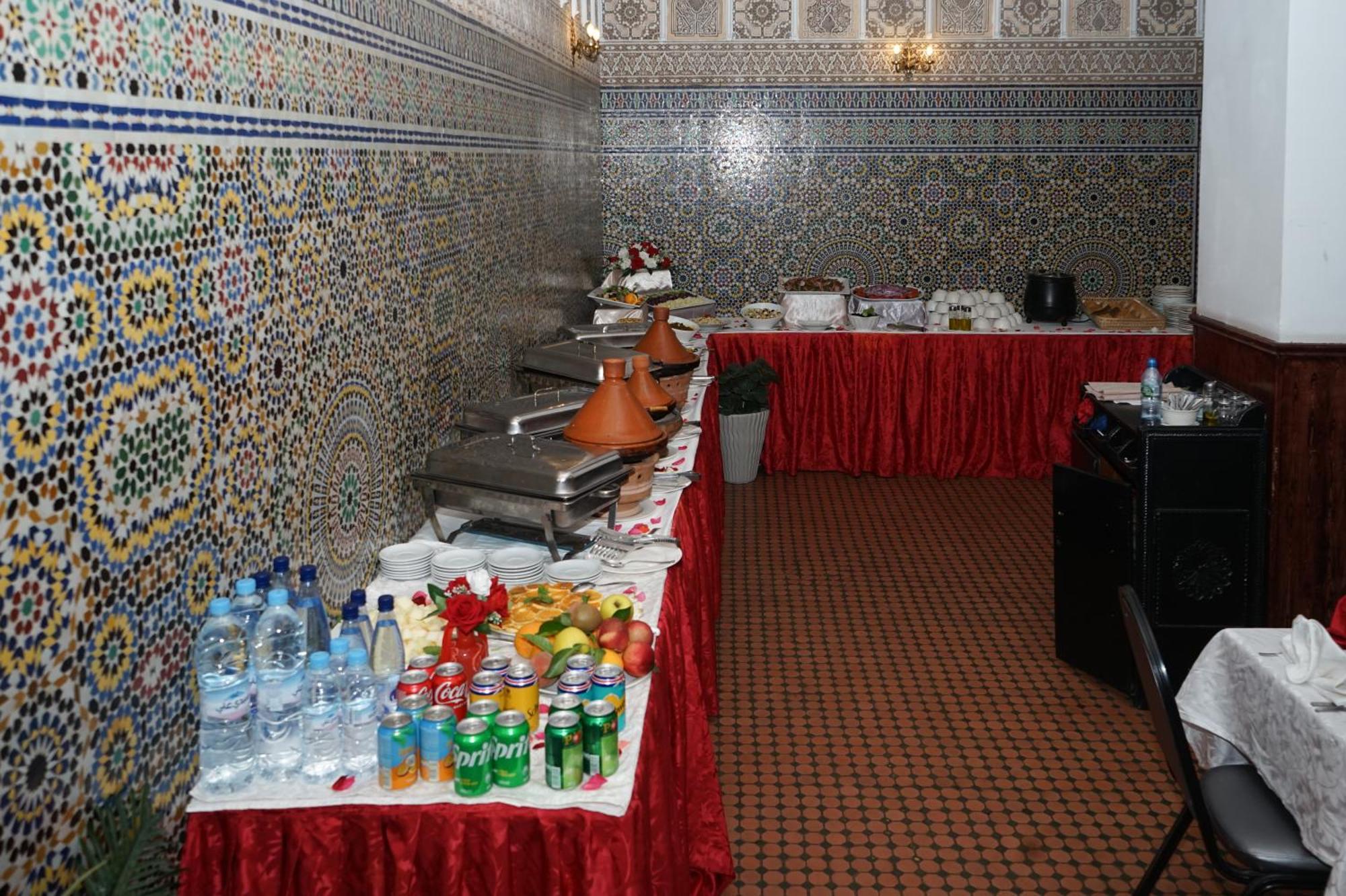 Hotel Nouzha Фес Экстерьер фото