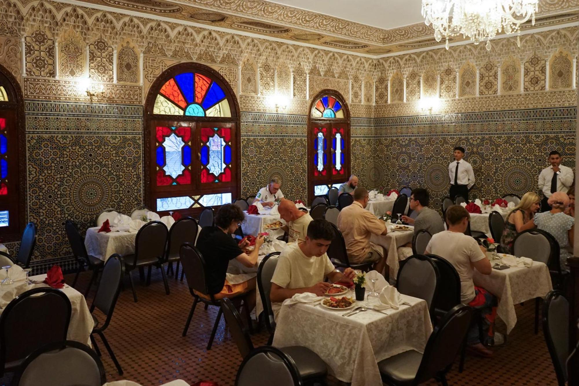 Hotel Nouzha Фес Экстерьер фото